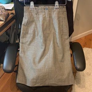 Vintage skirt.Pristine with all buttons intact